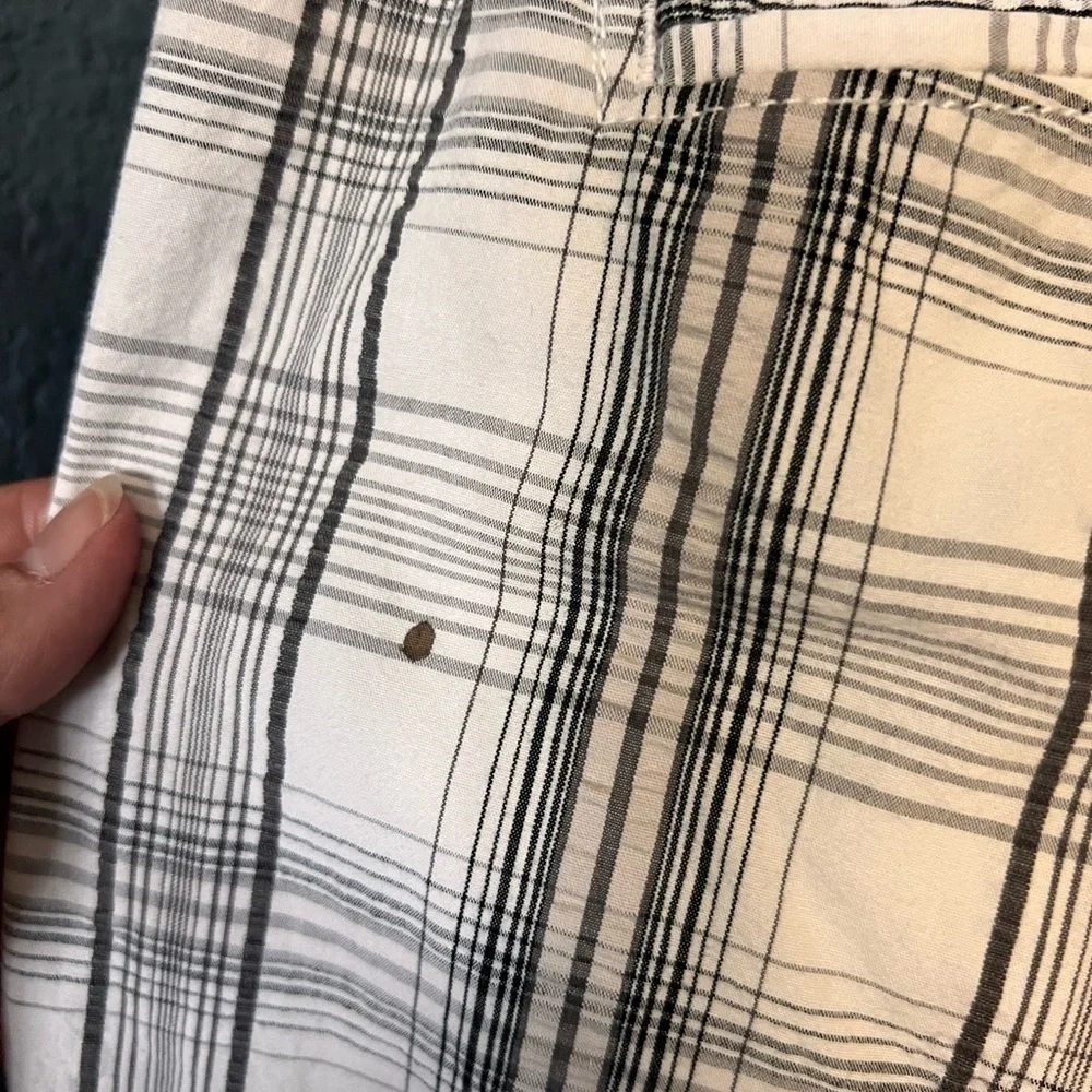 Apt. 9 Men's Plaid Shorts in Gray and White